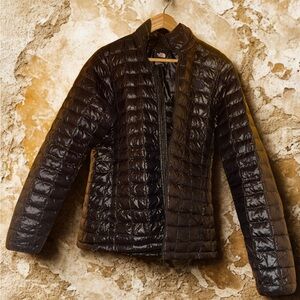 The North Face Women's Shiny Black Puffer Jacket